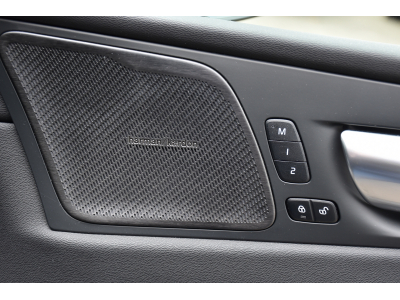 Volvo XC60 2.0 B4 D AWD Plus Dark