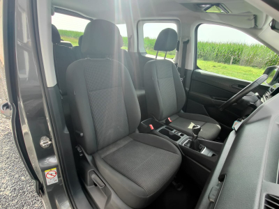 Volkswagen Caddy 1.5 TSI 114 ch. 5 places