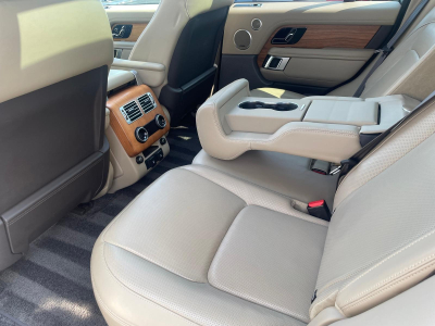 Land-Rover Range Rover 4.4 SDV8 VOGUE/PANORAMA/AHK/STHZ/21'/360°/VOLL