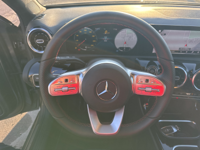 Mercedes-Benz A 180 AMG-LINE 136CV