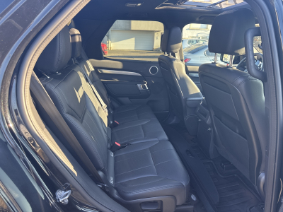 Land-Rover Discovery D240 R-Dynamic Landmark 7 Places