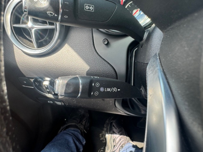 Mercedes-Benz SLC 200 MERCEDES-BENZ SLC 200 LED LEDER NAVI KAMERA PANORAMA