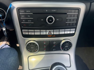 Mercedes-Benz SLC 200 MERCEDES-BENZ SLC 200 LED LEDER NAVI KAMERA PANORAMA