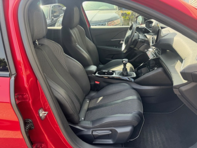 Peugeot 208 PEUGEOT 208 GT LINE PANORAMA LED LEDER NAVI ACC