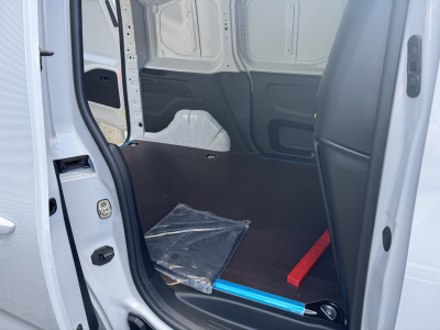 Opel Combo 1.5 BlueHDI 130 AT L1