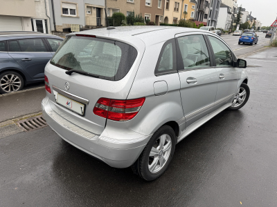Mercedes-Benz B 200 Auto. 136 Elegence