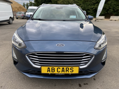 Ford Focus 1,5d EcoBlue 120cv Titanium Pack Head Up & B&O AHK
