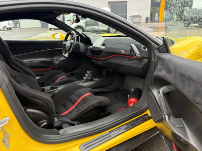 Ferrari 488 Pista FULL CARBON SPEC/ LIFT/ FULL FERRARI SERVICE