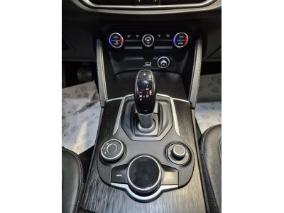 Alfa Romeo Stelvio Stelvio 2.0 Turbo Super Q4 Navi
