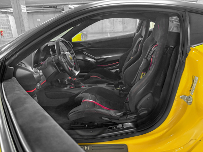 Ferrari 488 Pista FULL CARBON SPEC/ LIFT/ FULL FERRARI SERVICE
