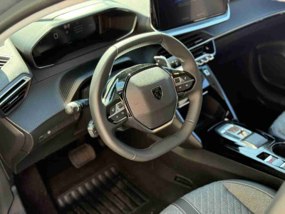 Peugeot 208 1.2 PureTech 110e-DCS6 Allure
