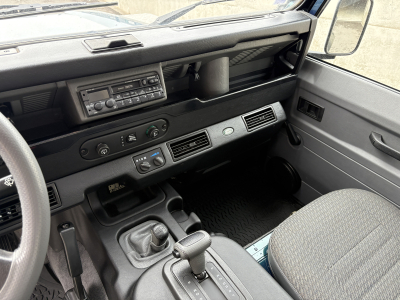 Land-Rover Defender 90 DEFENDER V8 50 YEARS EDITION/17_25