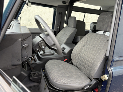 Land-Rover Defender 90 DEFENDER V8 50 YEARS EDITION/17_25