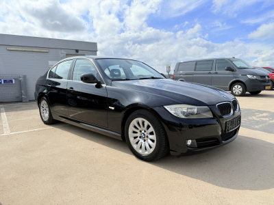 BMW 325 i 218ch LCI