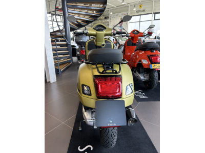 Vespa GTS Super Sport 300