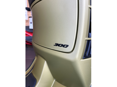Vespa GTS Super Sport 300