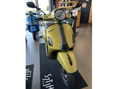 Vespa GTS Super Sport 300
