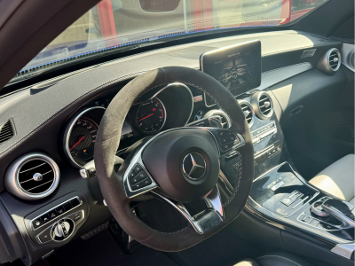 Mercedes-Benz C 63 AMG S AMG V8 BITURBO KERAMIK AKRAPOVIC F1 SPORTSITZE HEAD UP BURMESTER  CUIR