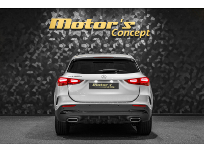 Mercedes-Benz GLA 250 e AMG LINE