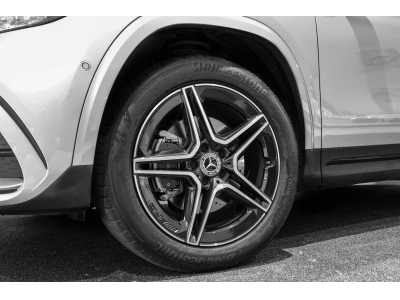Mercedes-Benz GLA 250 e AMG LINE