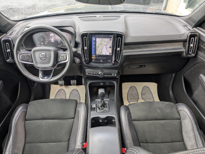 Volvo XC40 T3 R-DESIGN GPS CARPLAY TOIT OUV PANO CAMERA