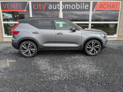 Volvo XC40 T3 R-DESIGN GPS CARPLAY TOIT OUV PANO CAMERA