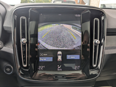Volvo XC40 T3 R-DESIGN GPS CARPLAY TOIT OUV PANO CAMERA