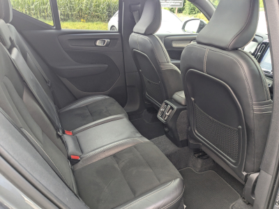Volvo XC40 T3 R-DESIGN GPS CARPLAY TOIT OUV PANO CAMERA