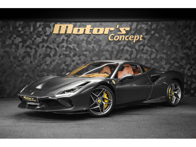 Ferrari F8 Tributo V8 - GRIGIO SILVERSTONE 740