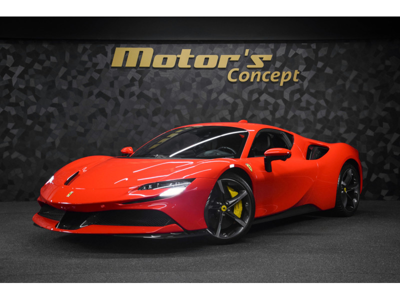 Ferrari SF90 Stradale ROSSO SCUDERIA