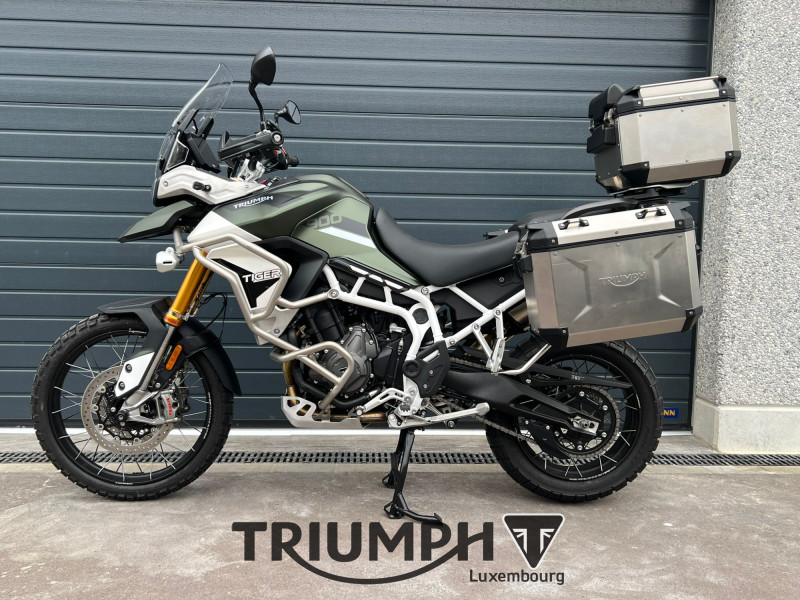 Triumph Tiger 900