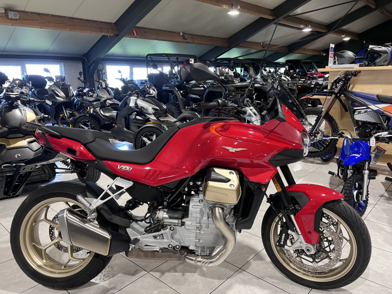 Moto Guzzi V 100 MANDELLO ROSSO MAGMA