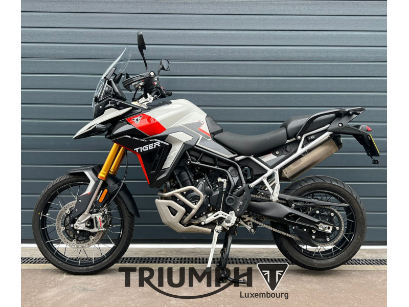 Triumph Tiger 900