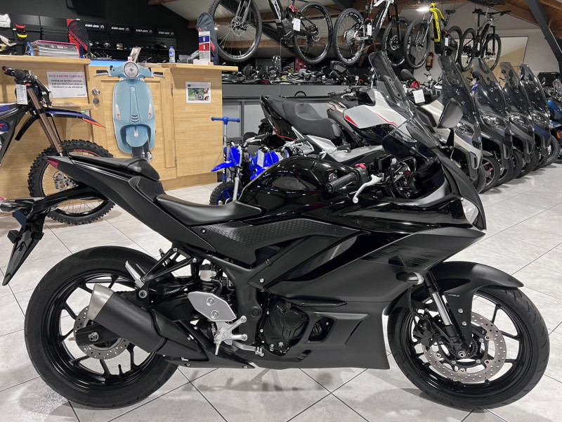 Yamaha YZF-R3 