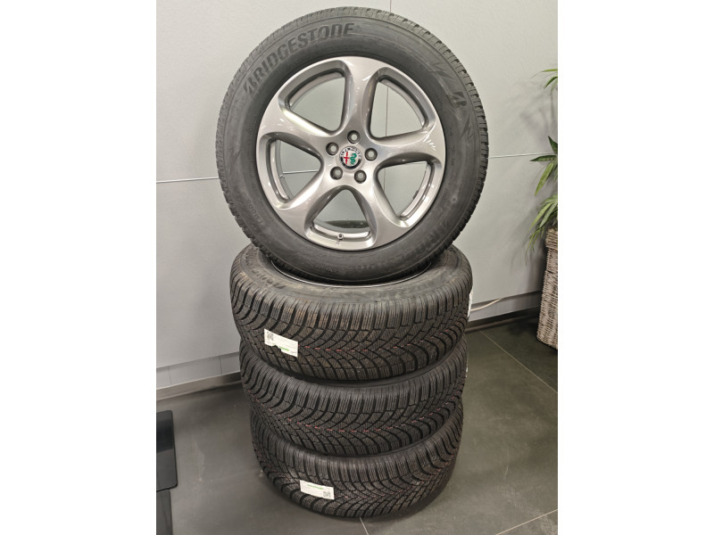 Jantes alu + Pneus hiver 18