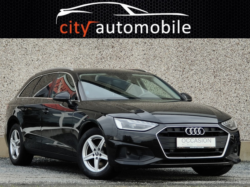 Audi A4 30 TDI S-TRONIC CUIR CARPLAY SIEGES CHAUFFANTS GPS TOIT PANO OUVRANT