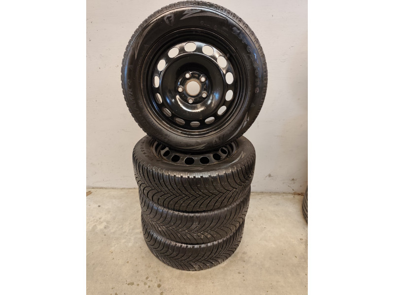 Jantes acier + Pneus hiver 16