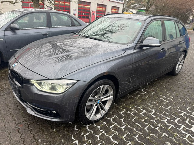 BMW 330 BMW 330 d Xdrive Sportline Panorama Head UP LED LEDER NAVI