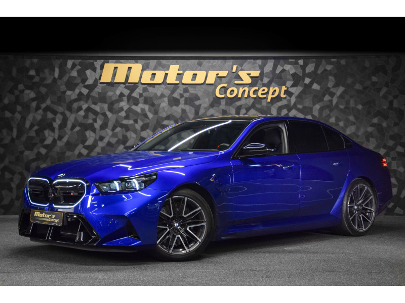 BMW M5 G90 - Marina Bay Blue Metallic