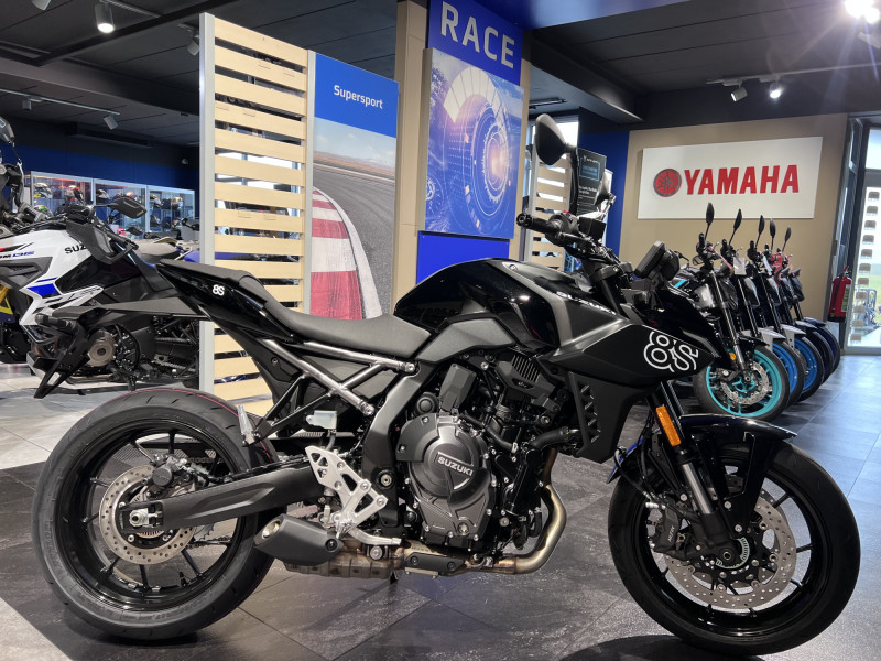 Suzuki GSX-8S 