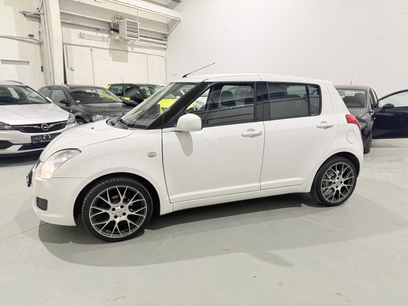 Suzuki Swift 1.3i 92ch