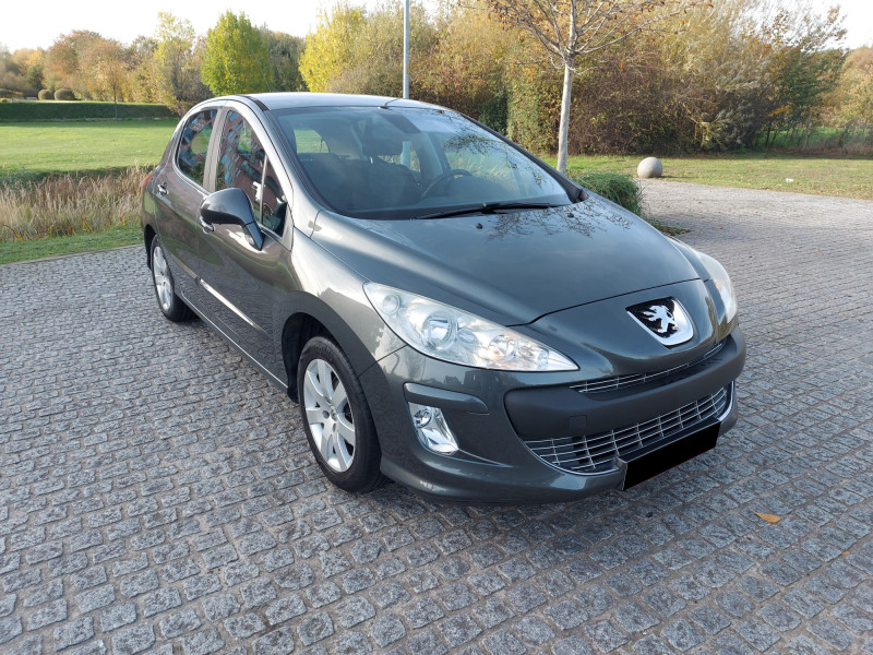 Peugeot 308 1.6 VTi 120 Auto. Premium Pack