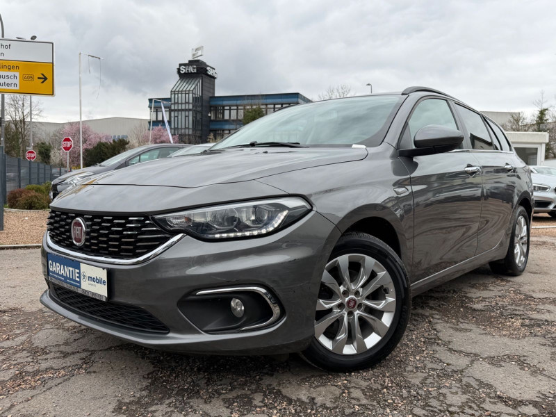 Fiat Tipo Lounge 120 PS/Navi/Kamera/LED