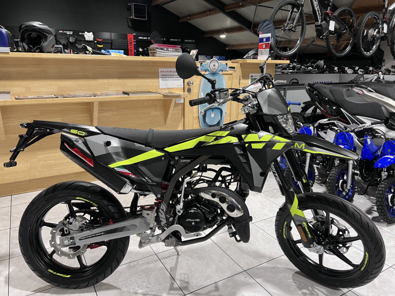 Fantic Motard 50 PERFORMANCE 2T