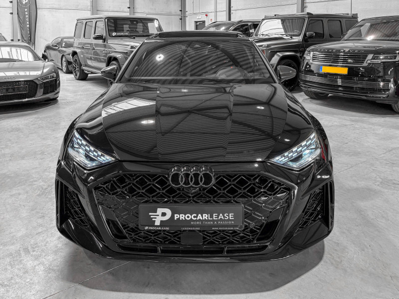 Audi RS3 Sportback 2.5 TFSI quattro/Pano/19//360°/SONO/MATRIX