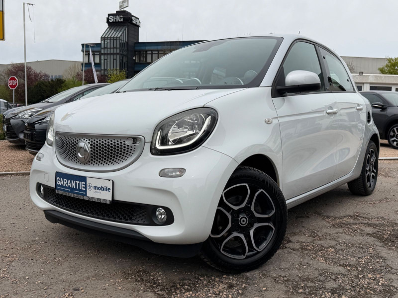 Smart Forfour 52 kW/LED/LEDER/SITZHEIZUNG/MWST/99000KM