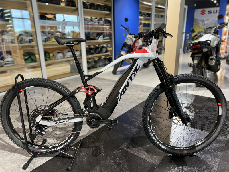 Fantic XMF 1.7 720Wh, M 29''-27,5'', freins 4 pistons, 90 Nm