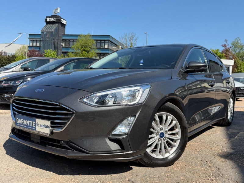 Ford Focus Lim. Titanium/1.HAND/65000KM/
