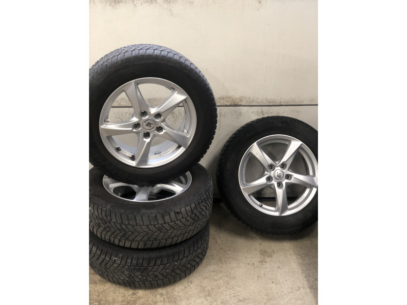 Jantes alu + Pneus hiver 16