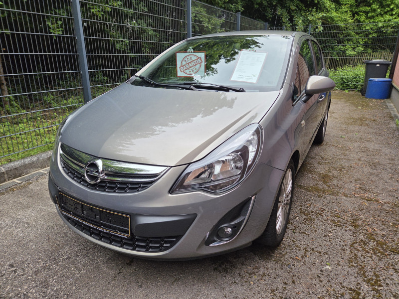 Opel Corsa COSMO 1.4 ESSENCE 101CV